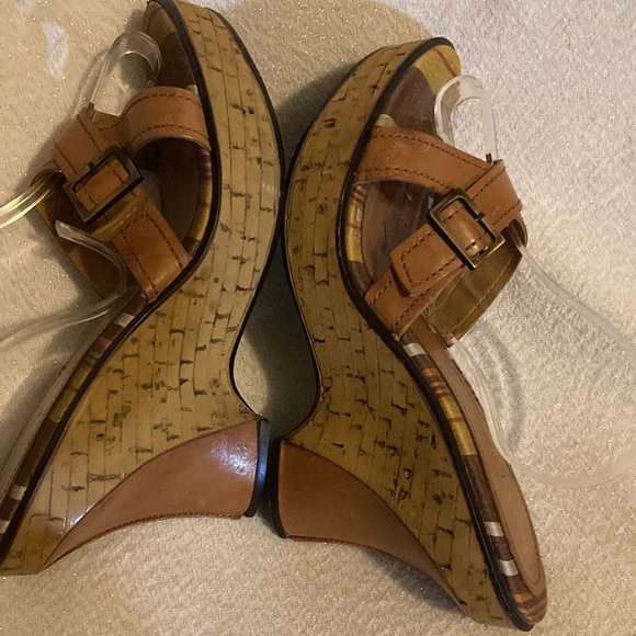 Enzo Angiolini Brown Wedges/Sandals Size 8.5 - Picture 5 of 9